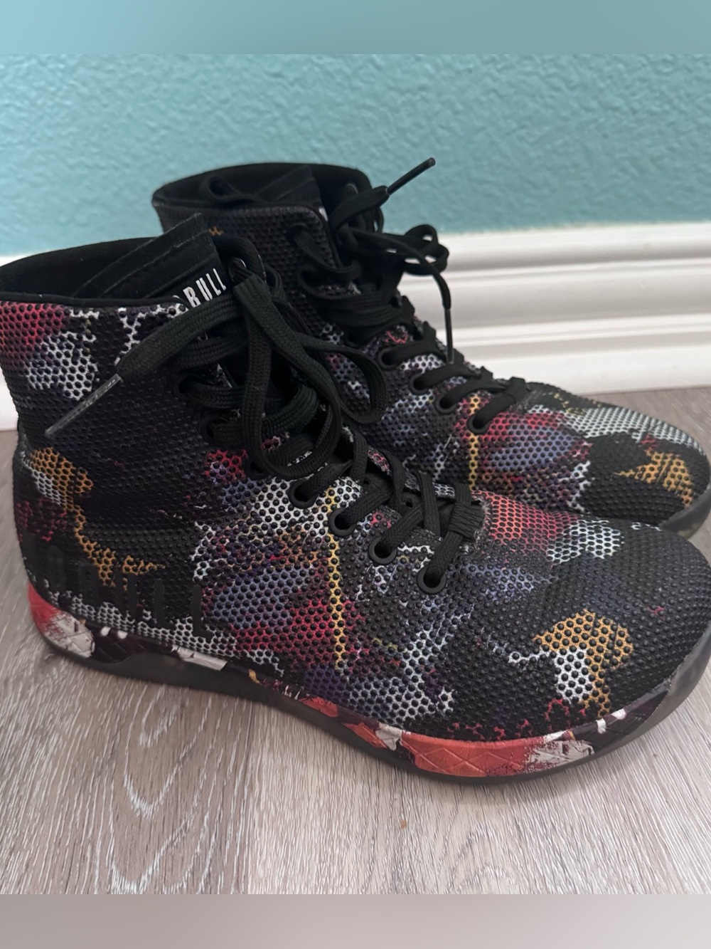 NOBULL graffiti high top training shoes women’s size 9